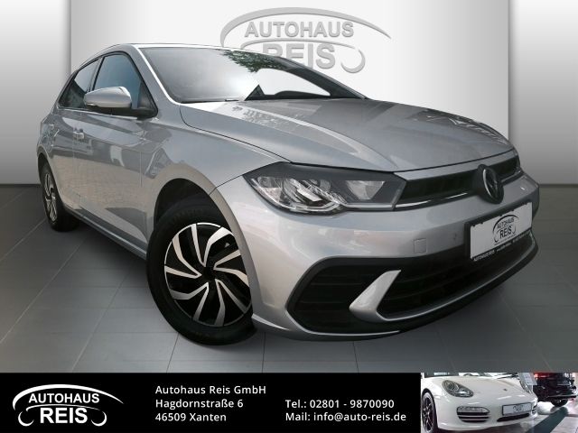 Silber Gebraucht 2024 VW Polo Life Kleinwagen | 17.950 € (Guter Preis) - Bild 1/4
