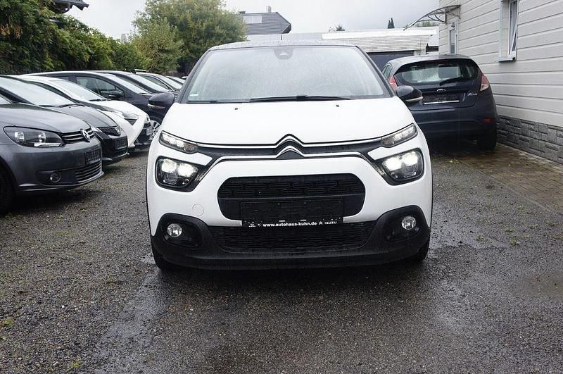 Weiß Gebraucht 2022 Citroën C3 Shine Kleinwagen | 13.000 € (Fairer Preis) - Bild 1/4