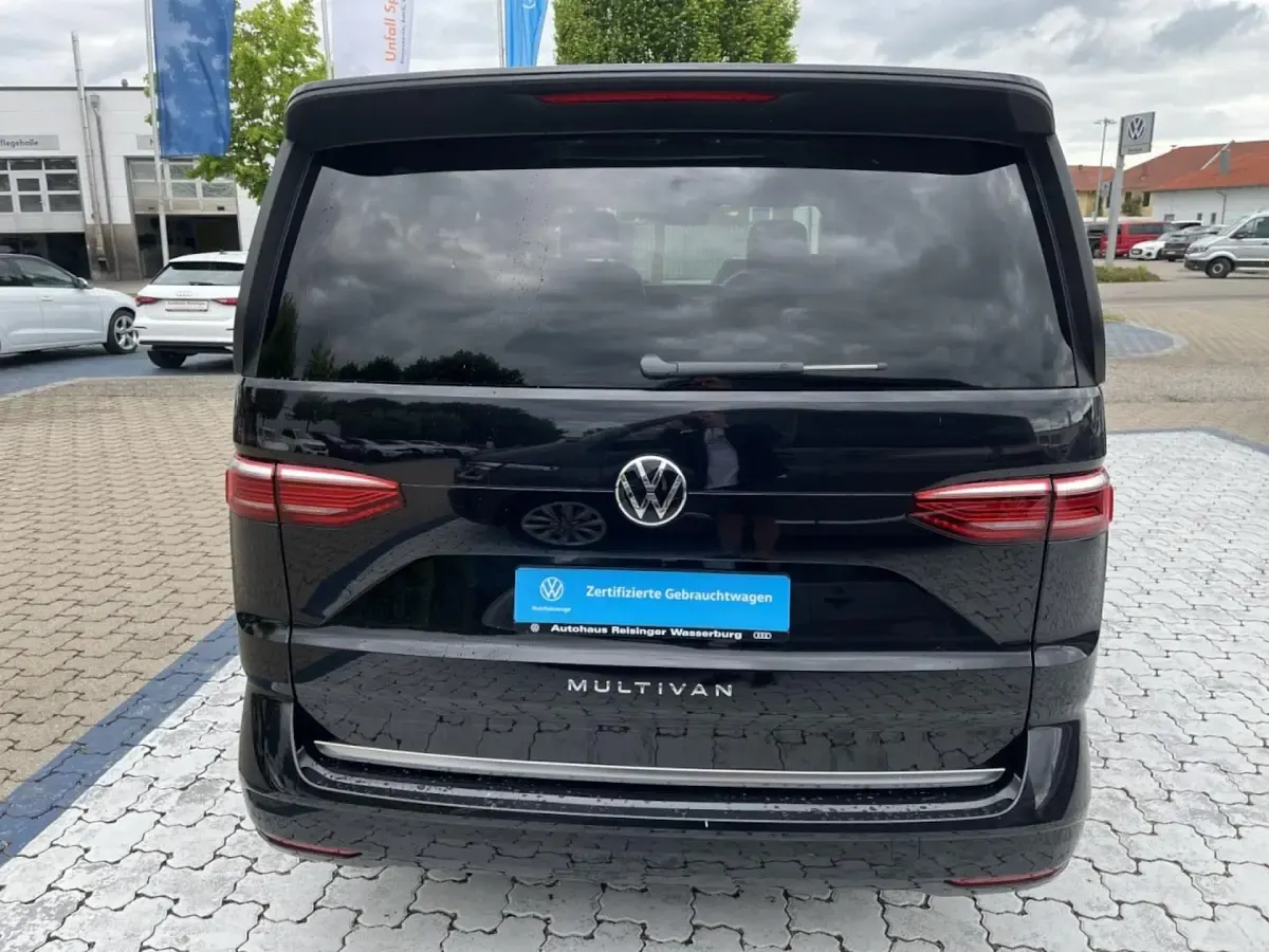 Gebraucht VW Multivan Style 204 PS (150 kW) 2025 Van / Kleinbus