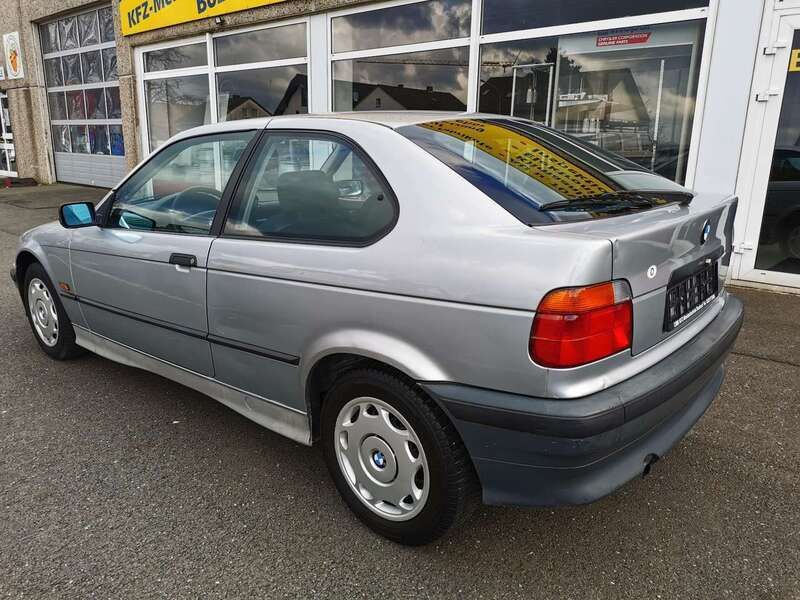 Gebraucht BMW 316 102 PS (75 kW) 1995 Silber Coupé