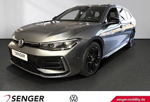 Gebraucht VW Passat R-line 150 PS (110 kW) 2025 Grau Kombi