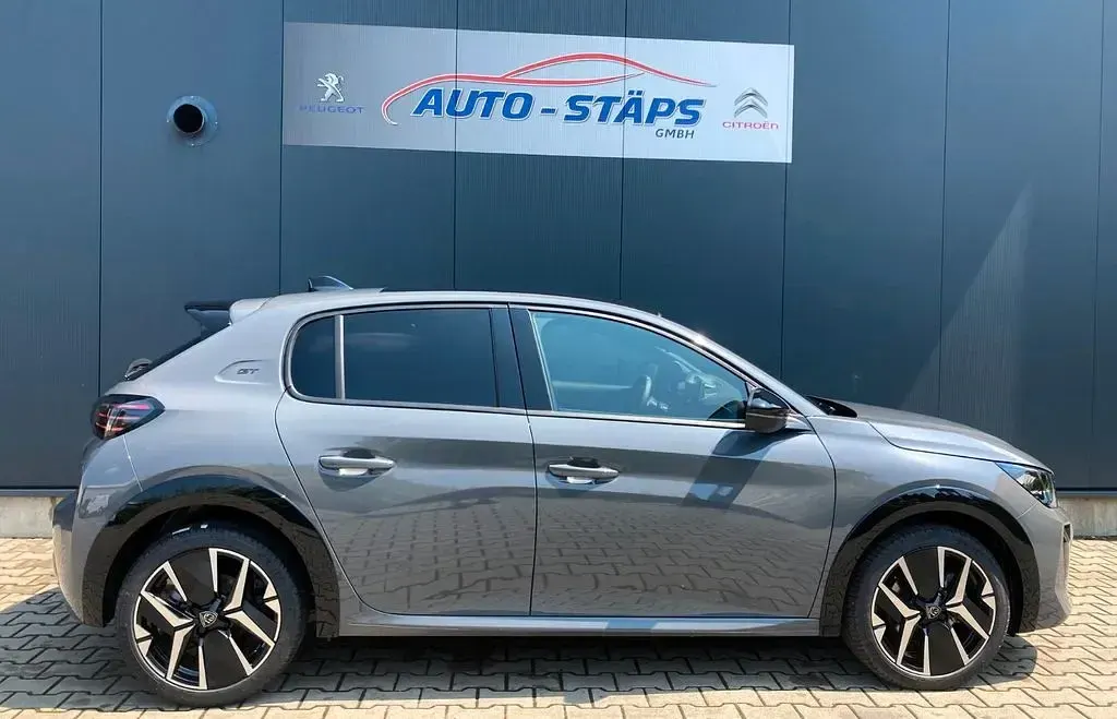 Neu Peugeot 208 GTi 101 PS (74 kW) 2025 Grau Kleinwagen