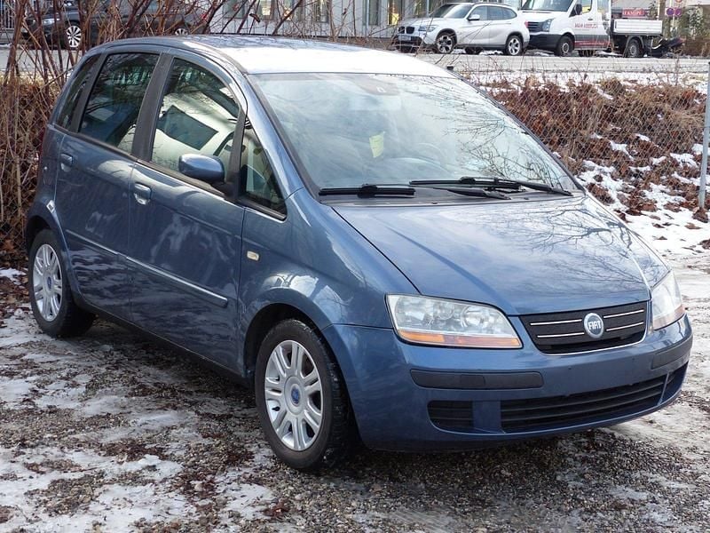 Gebraucht Fiat Idea 95 PS (69 kW) 2005 Blau Van / Kleinbus
