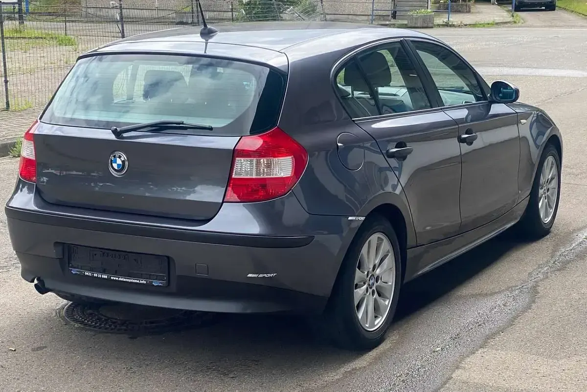 Gebraucht BMW 116 Advantage 116 PS (85 kW) 2005 Sparkling graphite metallic Kleinwagen