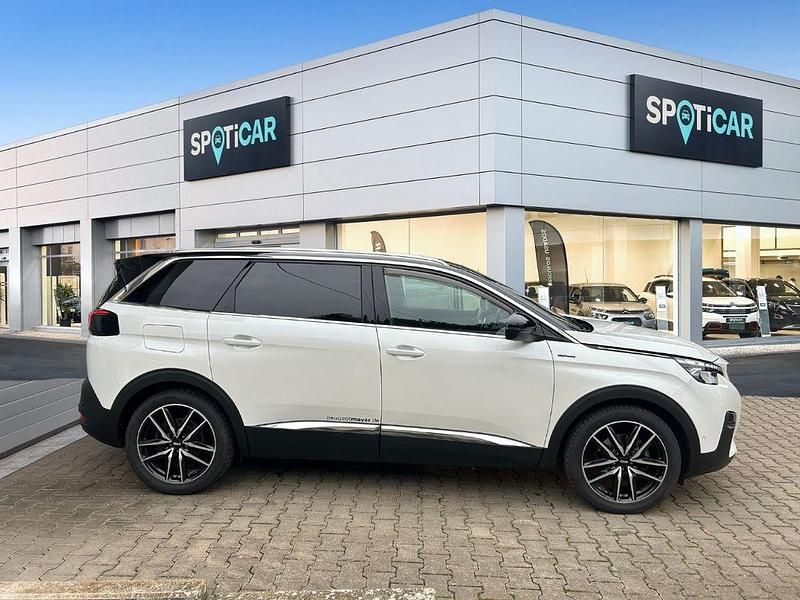 Weiß Gebraucht 2019 Peugeot 5008 GT-line Van / Kleinbus | 24.990 € (Guter Preis) - Bild 1/4