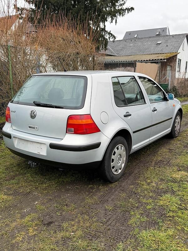 Gebraucht VW Golf IV 75 PS (55 kW) 1999 Silber Kleinwagen