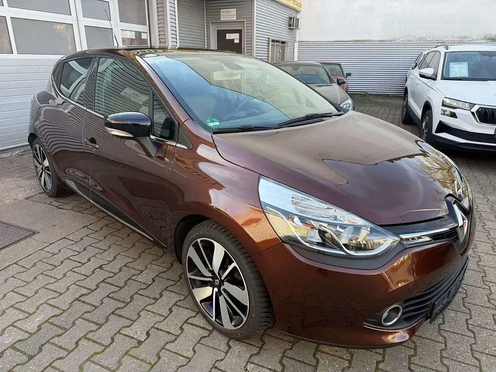 Gebraucht Renault Clio Luxe 90 PS (66 kW) 2015 Braun Limousine
