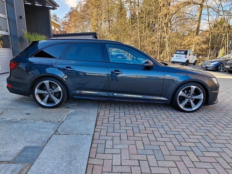 Gebraucht Audi A4 S-Line 190 PS (139 kW) 2019 Grau Kombi