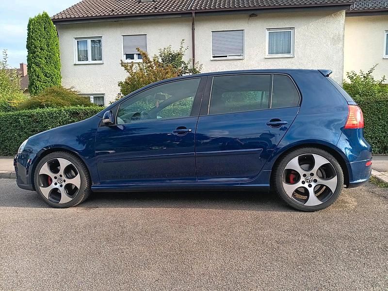 Blau Gebraucht 2005 VW Golf V GTI Limousine | 5.499 € (Fairer Preis) - Bild 1/4