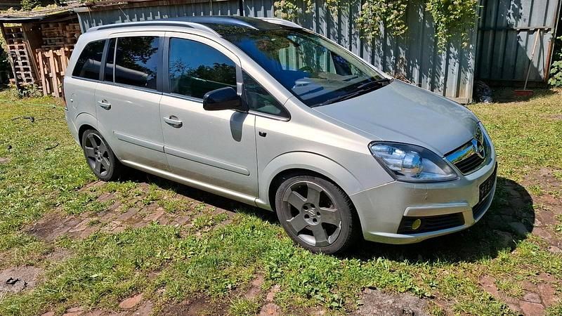 Gebraucht 2005 Opel Zafira Sport Van / Kleinbus | 1.200 € (Superpreis) - Bild 1/4