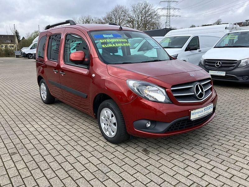 Gebraucht Mercedes Citan 111 116 PS (85 kW) 2020 Rot Kombi