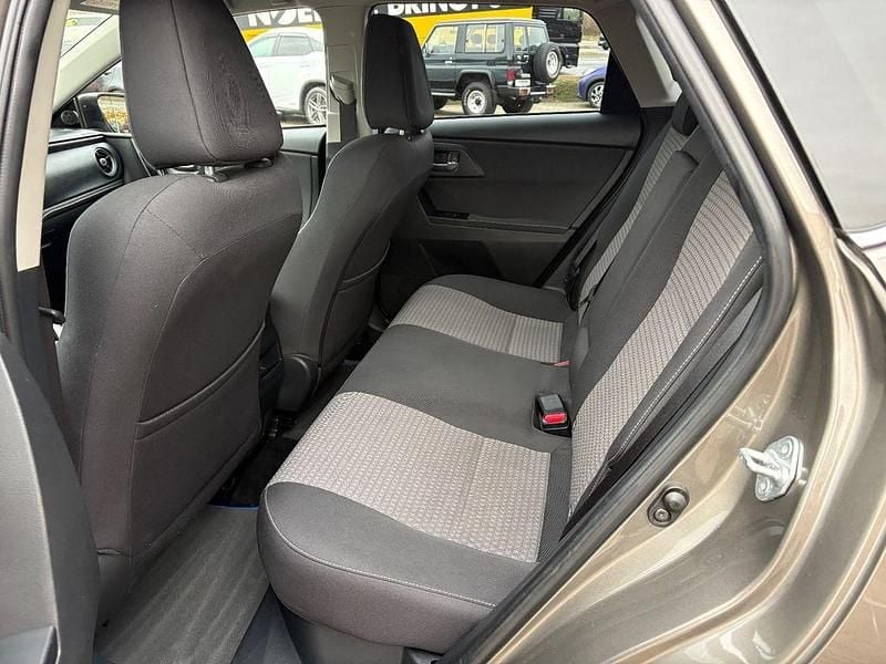 Gebraucht Toyota Auris Hybrid Edition-S 136 PS (100 kW) 2017 Grau Limousine