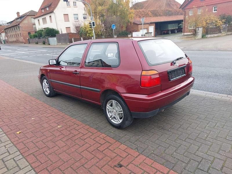 Gebraucht VW Golf III 75 PS (55 kW) 1995 Rot Limousine