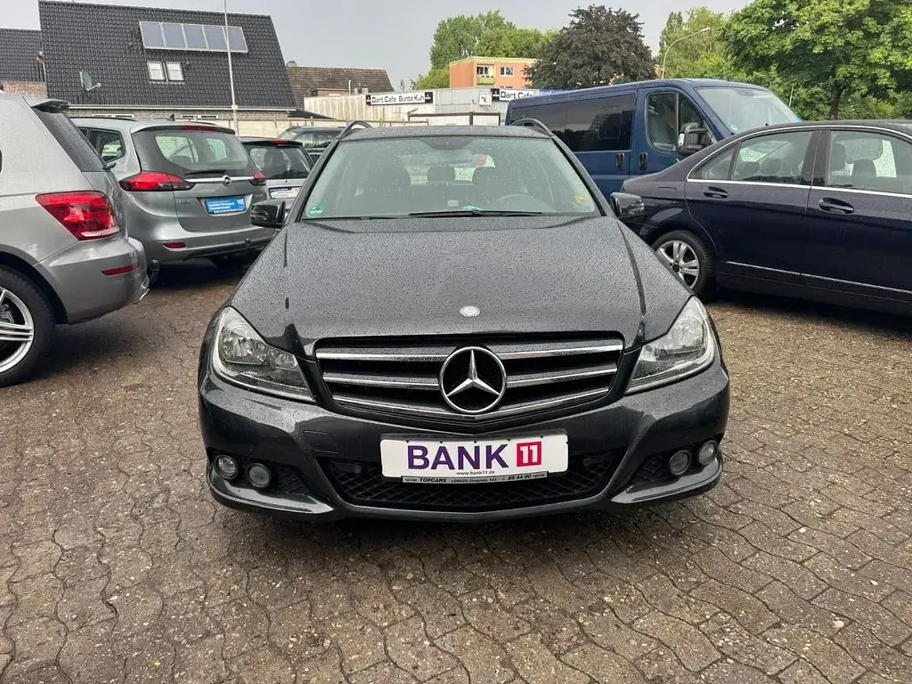 Gebraucht Mercedes C200 136 PS (100 kW) 2012 Schwarz Kombi