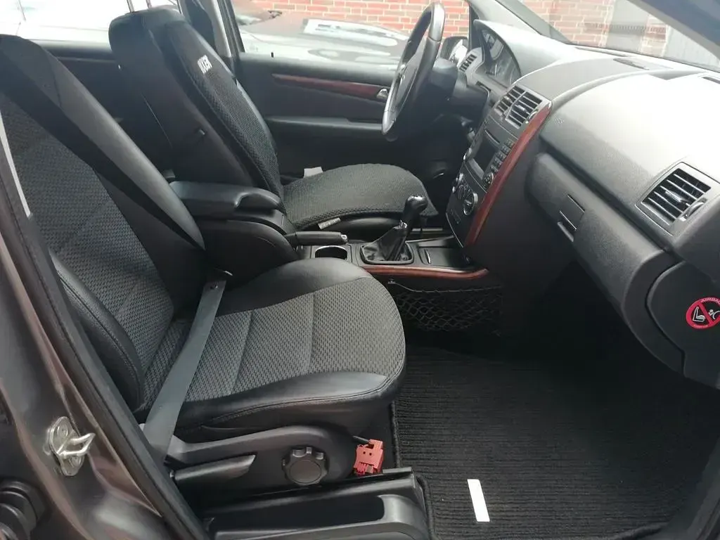 Gebraucht Mercedes A160 95 PS (69 kW) 2011 Schwarz Van / Kleinbus