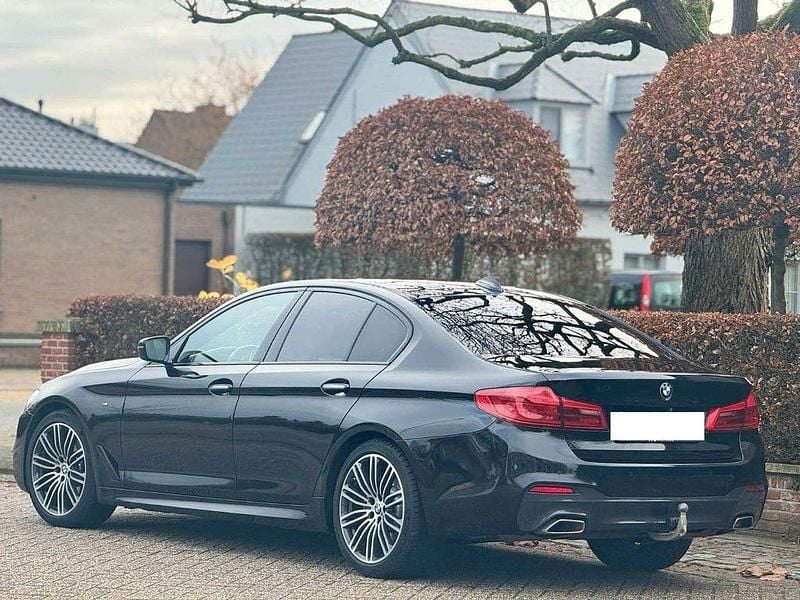 Gebraucht BMW 520 M Sport 190 PS (139 kW) 2017 Schwarz Limousine