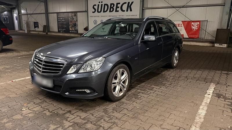 Gebraucht Mercedes E350 292 PS (214 kW) 2010 Grau Kombi
