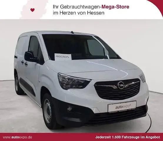 Second-hand Opel Combo 102 CP (75 kW) 2024 Alb Monovolum
