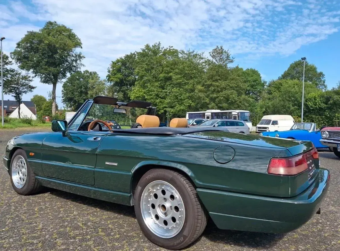 Gebraucht Alfa Romeo Spider 88 PS (64 kW) 1993 Grün Cabrio