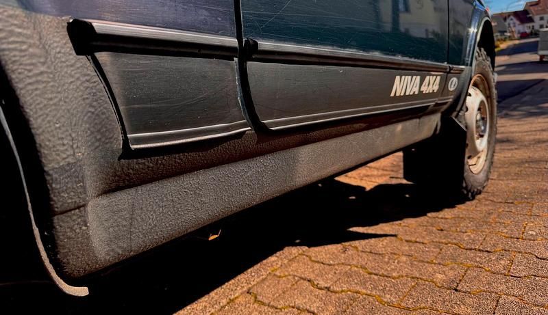 Gebraucht Lada niva 82 PS (60 kW) 2015 Grün SUV