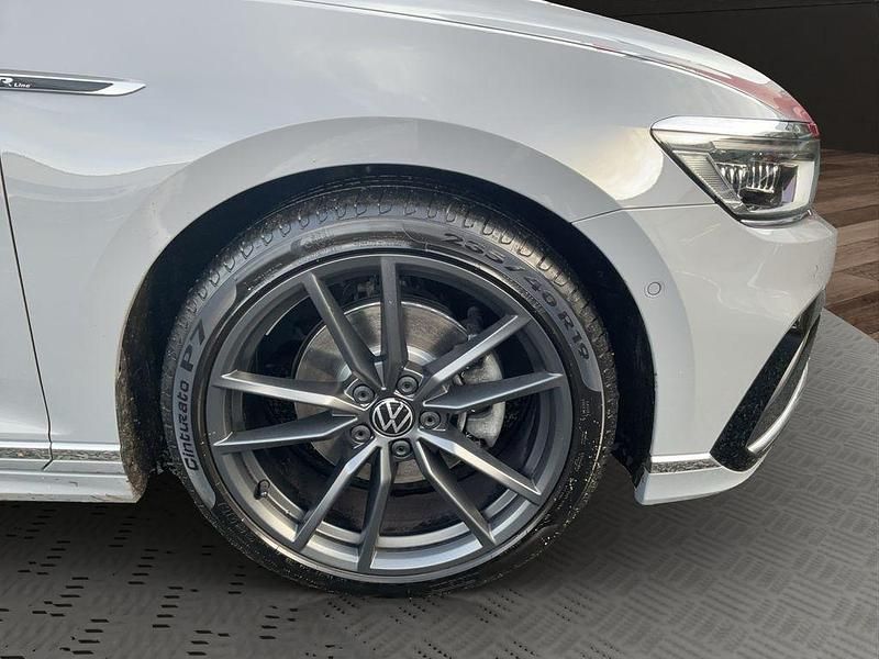 Gebraucht VW Passat Elegance 200 PS (147 kW) 2022 Grau Kombi