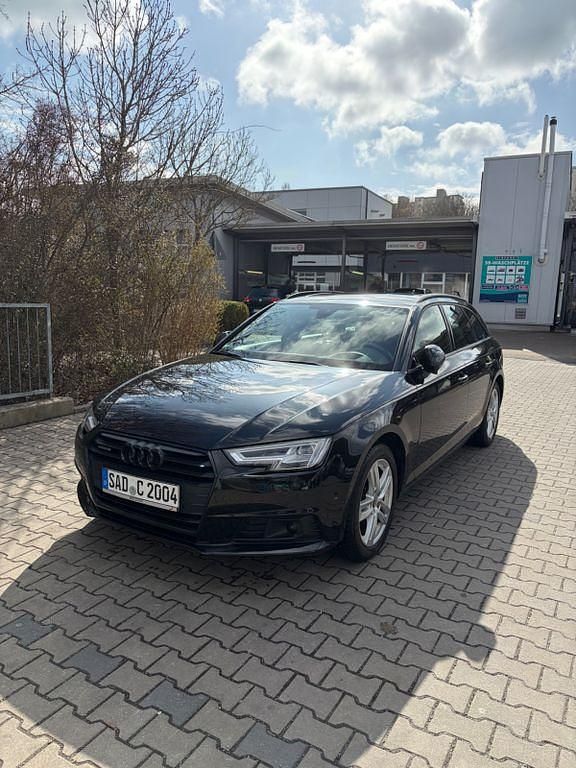 Gebraucht Audi A4 190 PS (139 kW) 2018 Schwarz Kombi