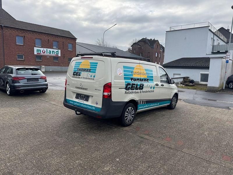 Gebraucht Mercedes Vito 102 PS (75 kW) 2020 Grau Van