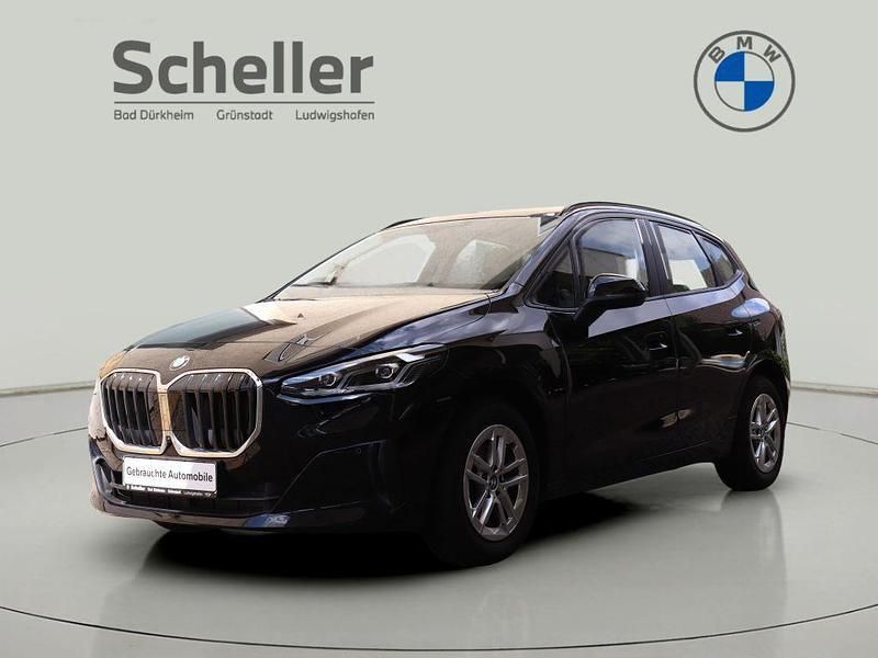 Schwarz uni Gebraucht 2022 BMW 218 Active Tourer Van / Kleinbus | 25.900 € (Fairer Preis) - Bild 1/4