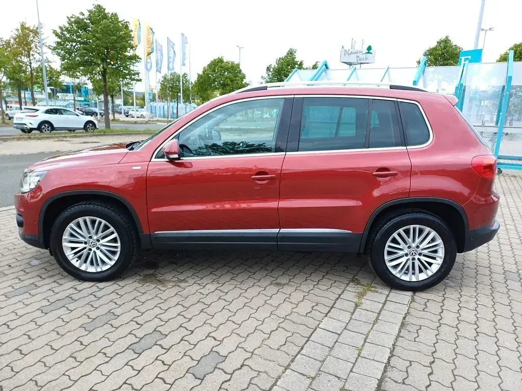 Gebraucht VW Tiguan 140 PS (102 kW) 2014 Rot SUV