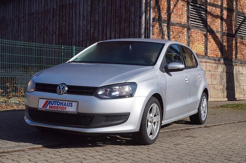 Gebraucht VW Polo 60 PS (44 kW) 2012 Silber Kleinwagen