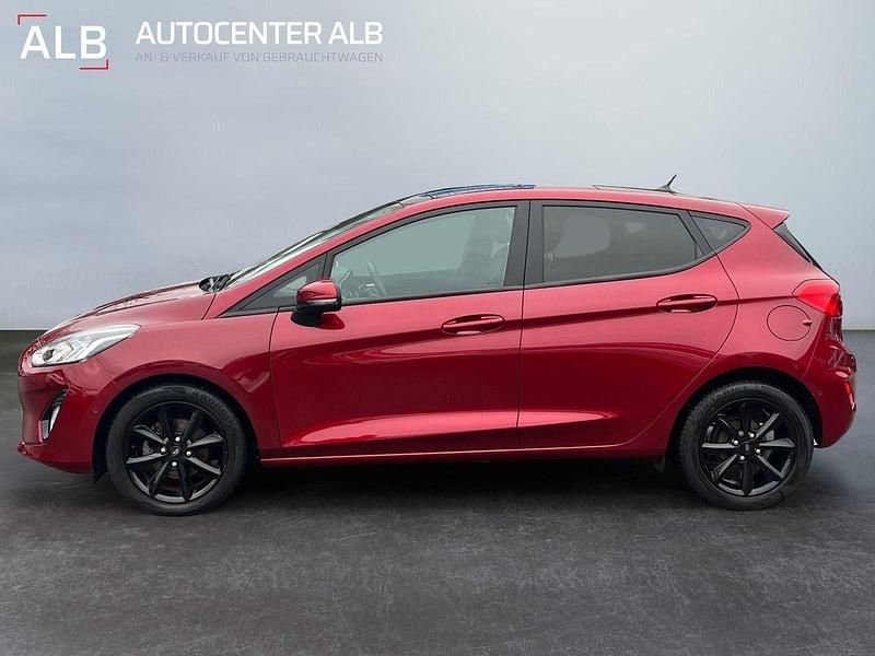 Gebraucht Ford Fiesta 101 PS (74 kW) 2018 Rot Kleinwagen