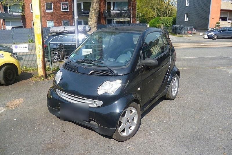 Używany Smart ForTwo Cabrio 45 KM (33 kW) 2003 Czarny Kabriolet
