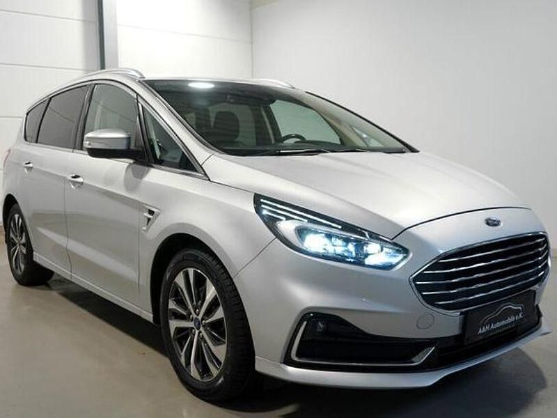 Silber Gebraucht 2020 Ford S-MAX Titanium Van / Kleinbus | 19.980 € (Fairer Preis) - Bild 1/4