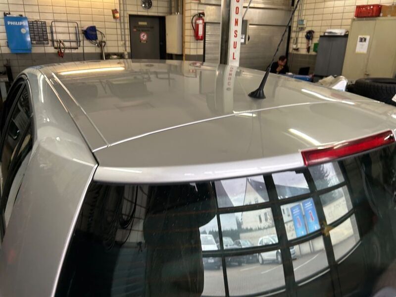 Grau Gebraucht 2007 Renault Mégane II Avantage Limousine | 2.850 € (Fairer Preis) - Bild 1/4