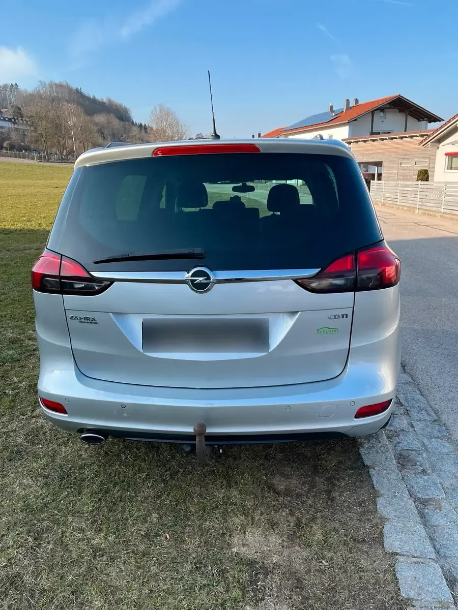Gebraucht Opel Zafira 131 PS (96 kW) 2016 Silber Van / Kleinbus
