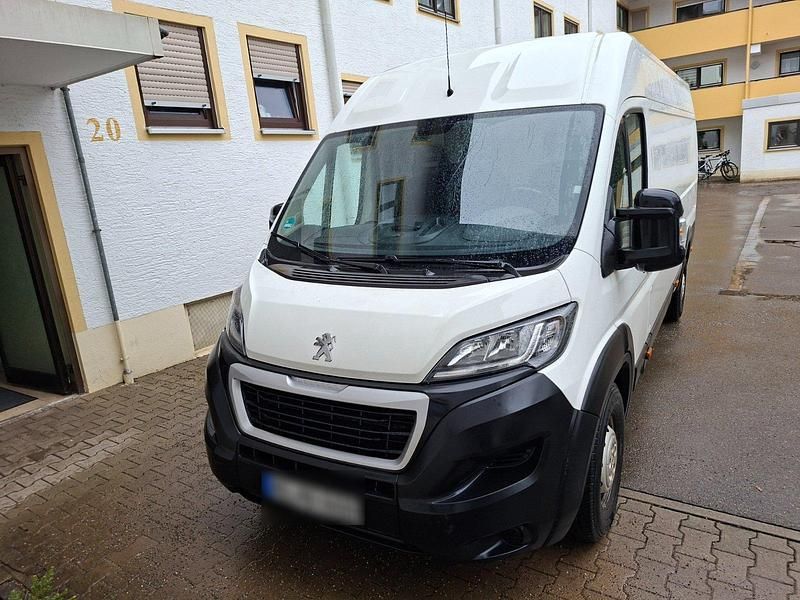 Gebraucht Peugeot Boxer 163 PS (119 kW) 2019 Weiß Van