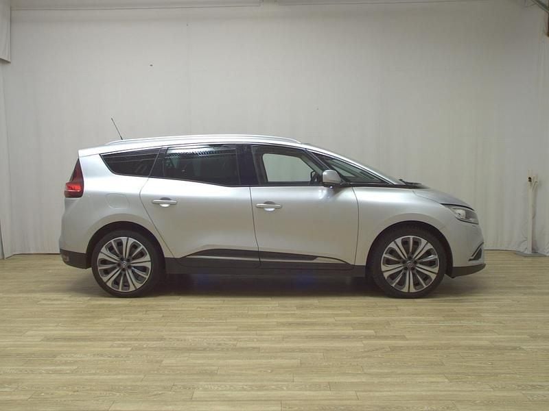 Grau Gebraucht 2020 Renault Grand Scénic IV Business Van / Kleinbus | 10.980 € (Superpreis) - Bild 1/4