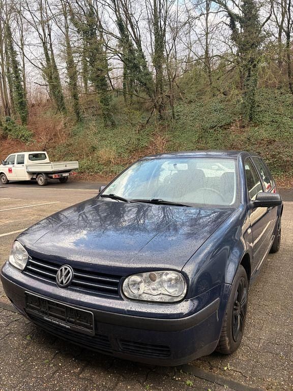 Gebraucht VW Golf IV Basis 105 PS (77 kW) 2000 Blau Limousine