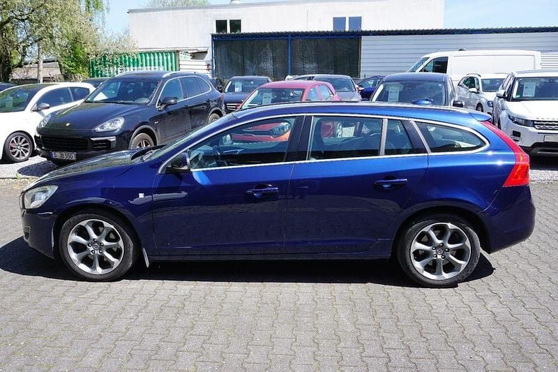 Gebraucht Volvo V60 Ocean Race 114 PS (83 kW) 2013 Blau Kombi