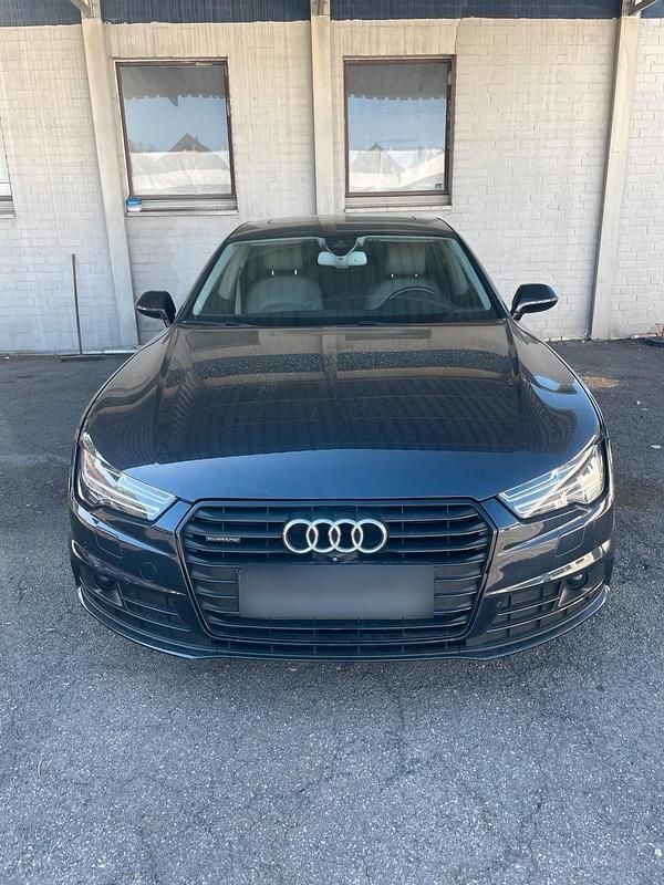 Second-hand Audi A7 Ambiente 272 CP (200 kW) 2017 Albastru Hatchback