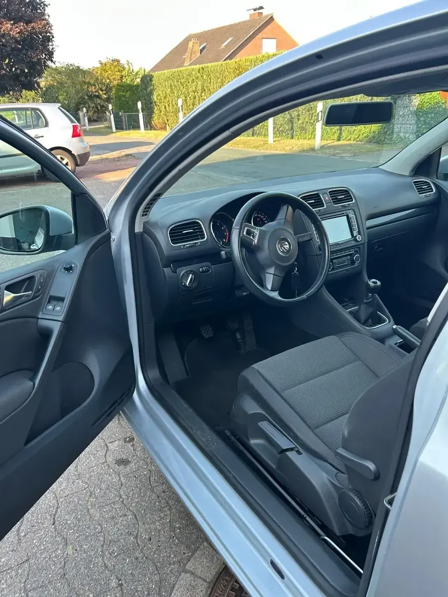 Gebraucht VW Golf VI 80 PS (58 kW) 2009 Grau Coupé