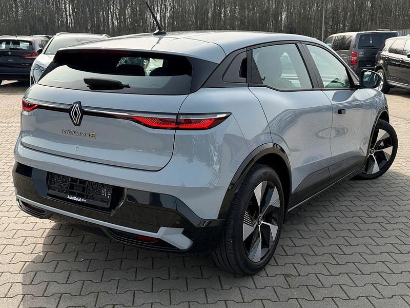 Gebraucht Renault Megane E-Tech Equilibre 161 kW (220 PS) 2022 Grau SUV