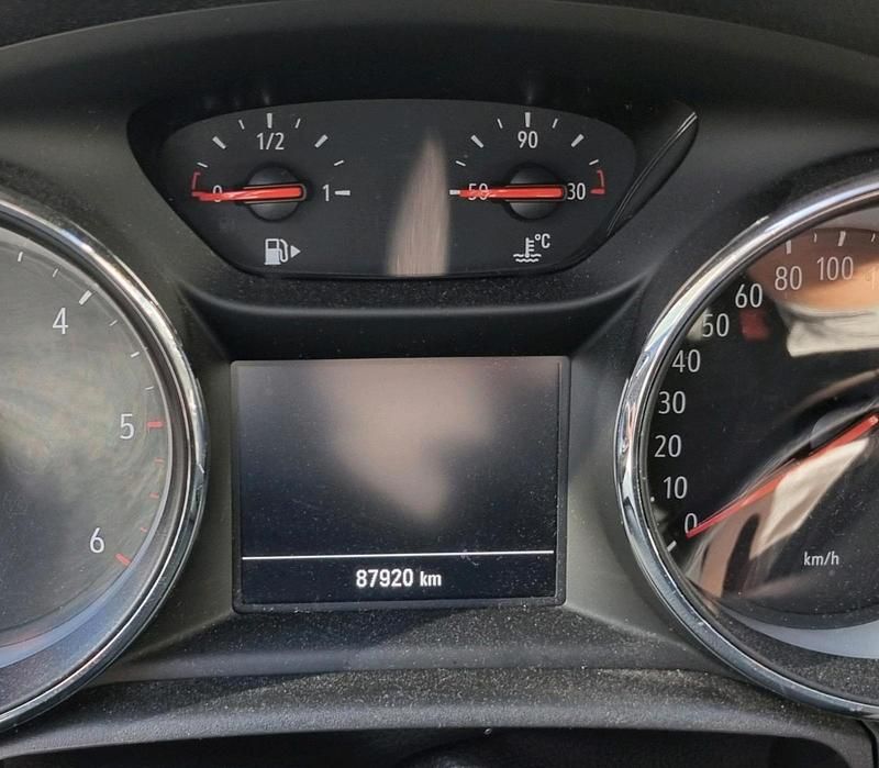 Second-hand Opel Astra 90 CP (66 kW) 2017 Hatchback