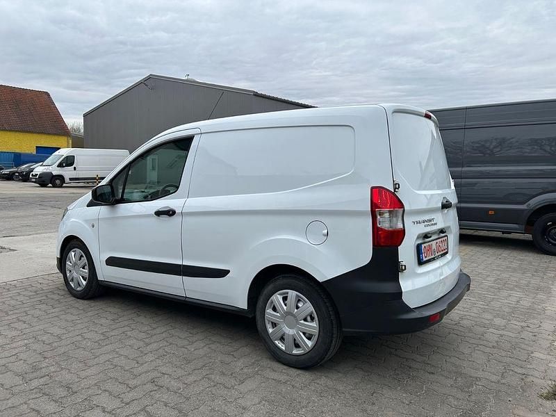 Second-hand Ford Transit 101 CP (74 kW) 2019 Alb Monovolum