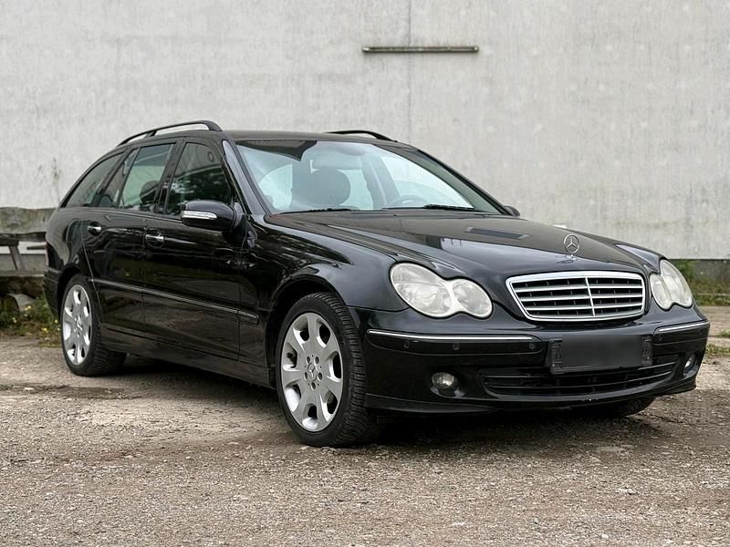 Schwarz Gebraucht 2007 Mercedes C220 Kombi | 1.999 € (Fairer Preis) - Bild 1/4