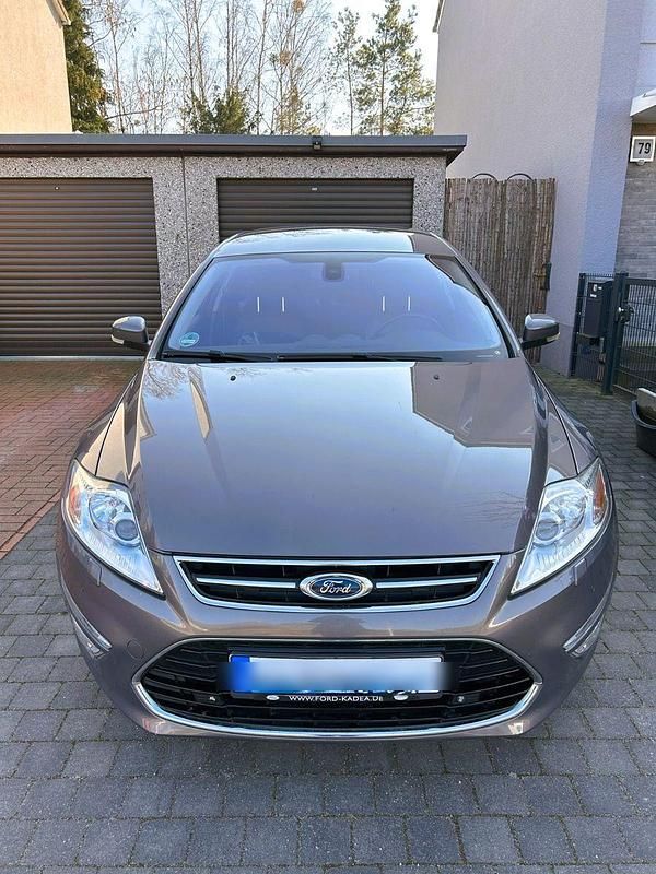 Gebraucht Ford Mondeo Titanium 239 PS (175 kW) 2012 Braun Kombi