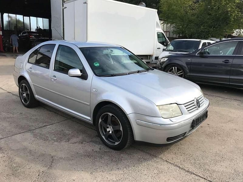 Brugt VW Bora Trendline 101 HK (74 kW) 2003 Sølv Sedan