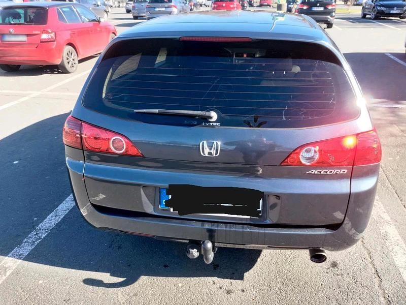 Gebraucht Honda Accord Executive 155 PS (114 kW) 2004 Grau Kombi