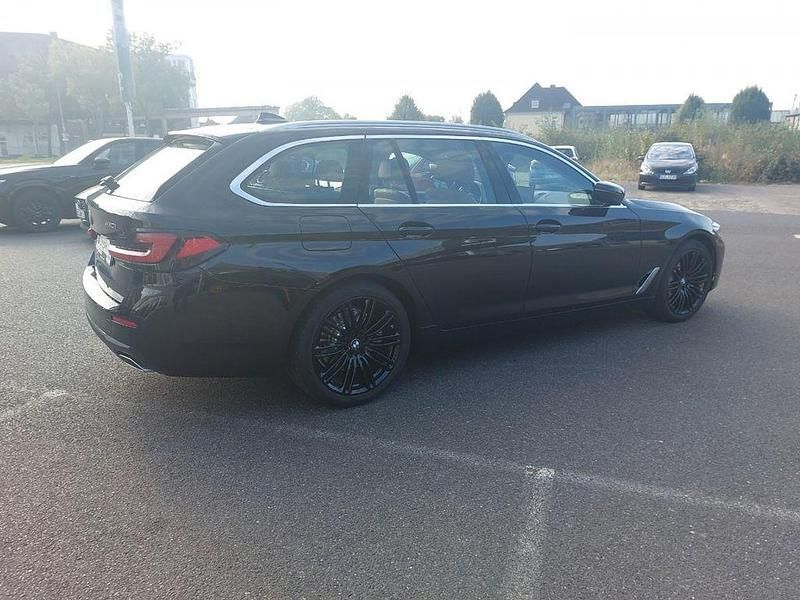 Gebraucht BMW 530 Luxury Line 252 PS (185 kW) 2022 Schwarz