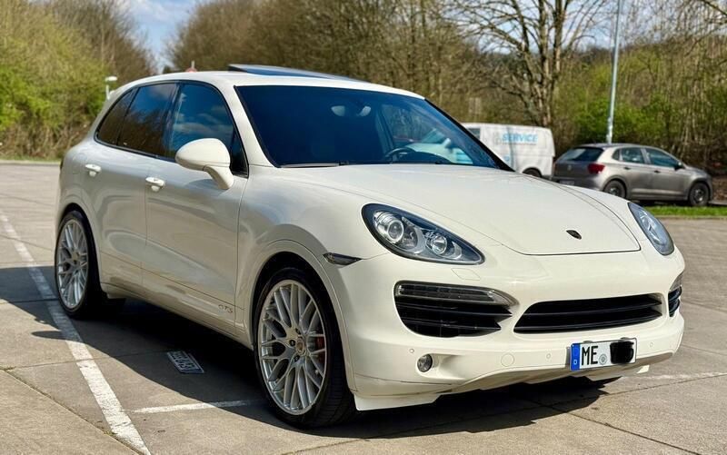Weiß Gebraucht 2011 Porsche Cayenne GTS SUV | 22.000 € - Bild 1/4